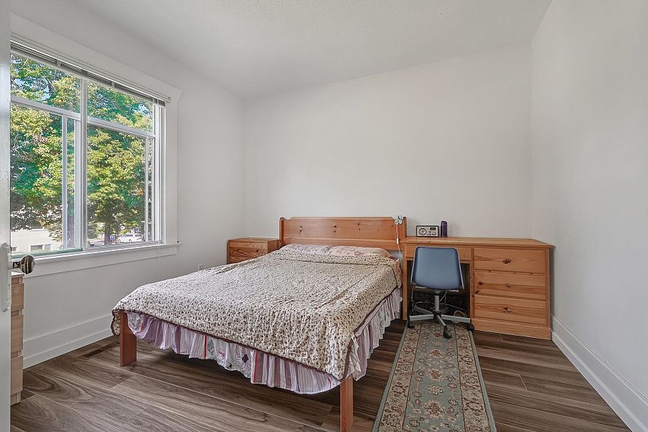 2336 45 Avenue Vancouver, BC - 21