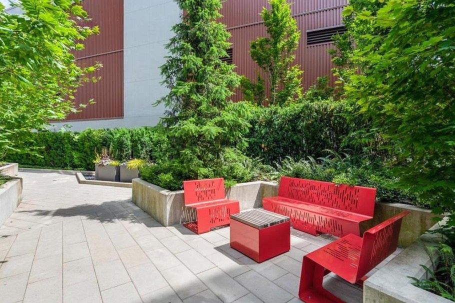 202 128 E 8th Street North Vancouver, BC - 26