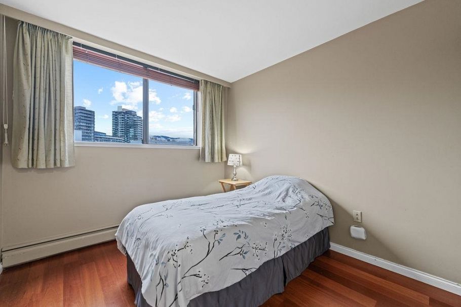 801 114 W Keith Road North Vancouver, BC - 16