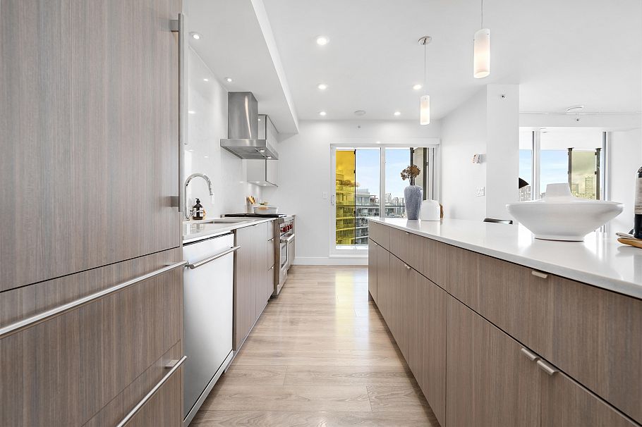 1801 1788 Columbia Street Vancouver, BC - 4