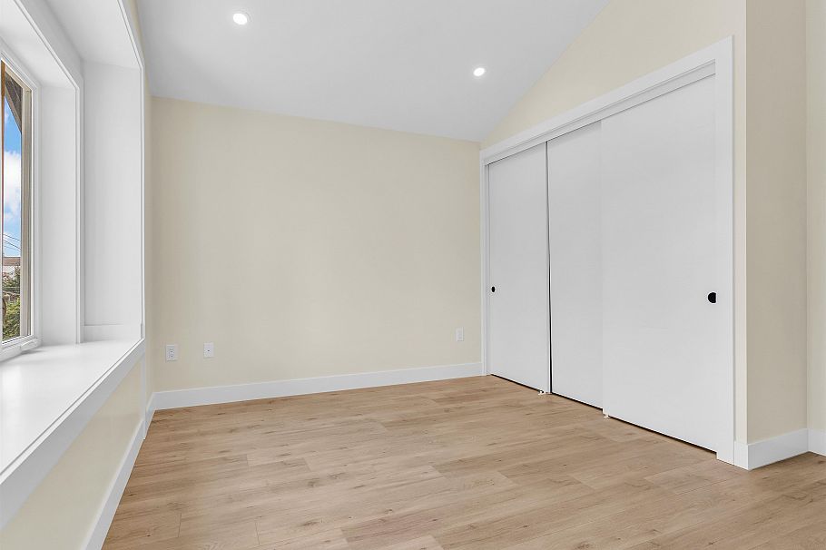 1 5221 Clarendon Street Vancouver, BC - 15