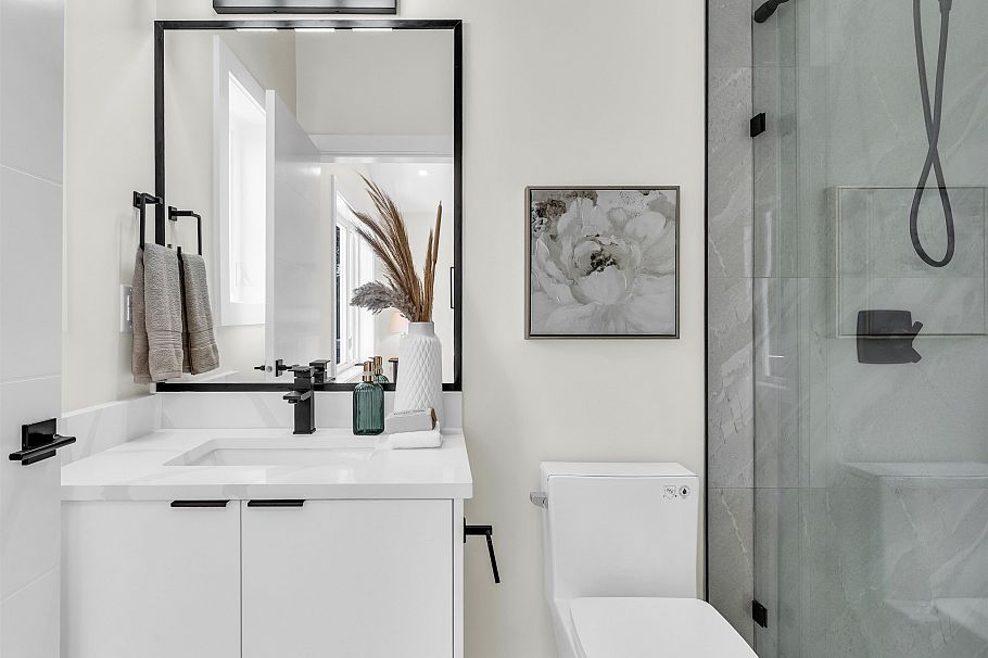 2 5221 Clarendon Street Vancouver, BC - 16