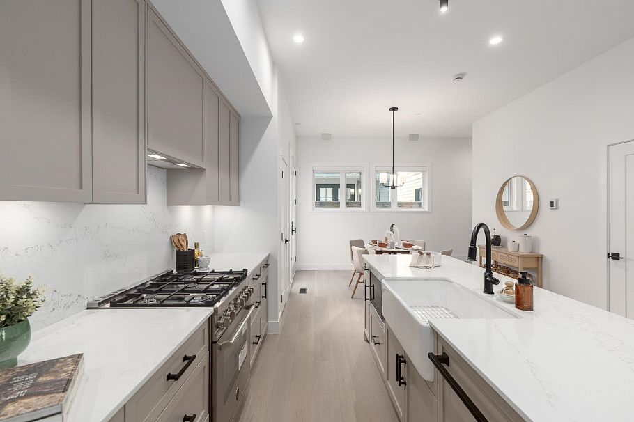 1061 Semlin Drive Vancouver, BC - 5