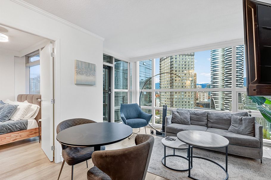 1705 1050 Burrard Street Vancouver, BC - 7