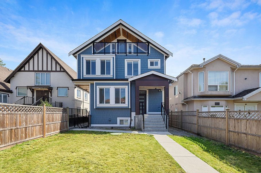 1 2430 E 41 Avenue Vancouver, BC - 34