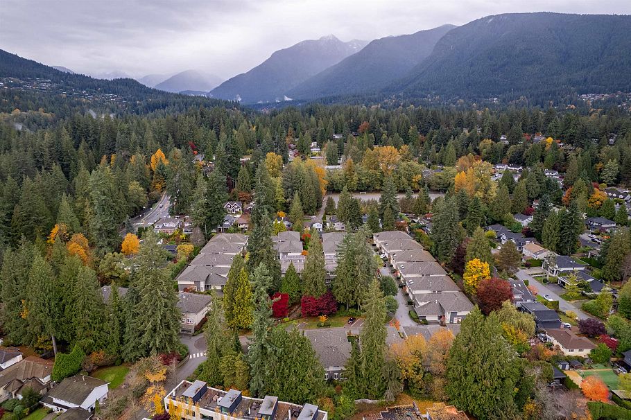 104 3750 Edgemont Boulevard North Vancouver, BC - 24