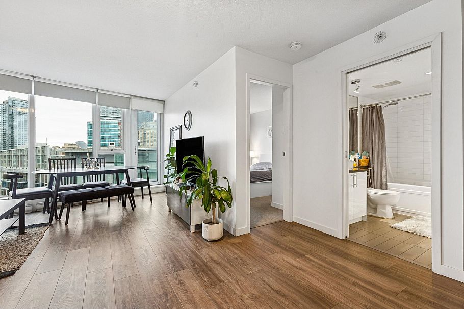 2810 233 Robson Street Vancouver, BC - 7