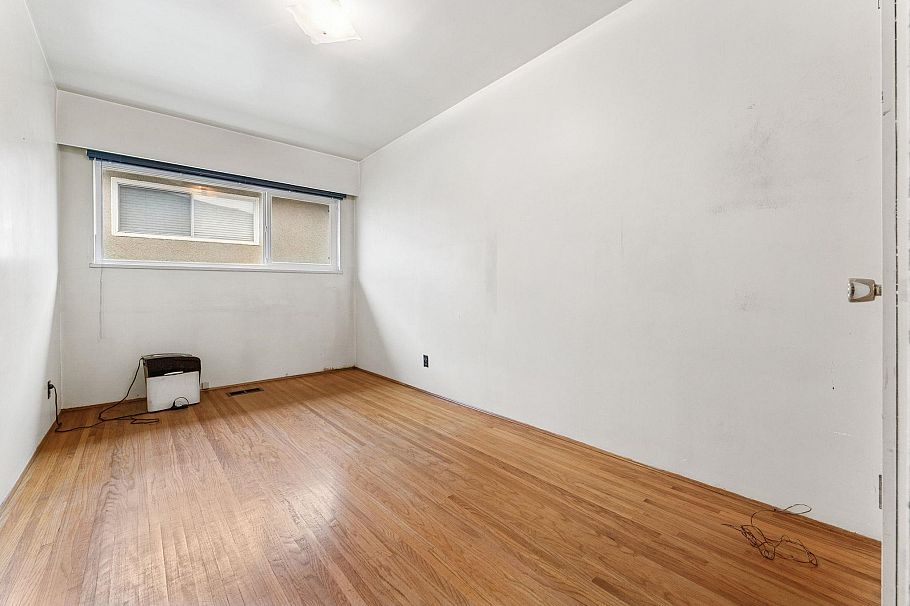 1521 E 64th Avenue Vancouver, BC - 15