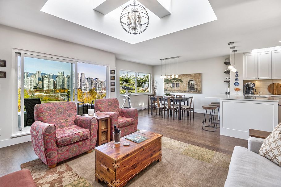 1251 W 7th Avenue Vancouver, BC - 5