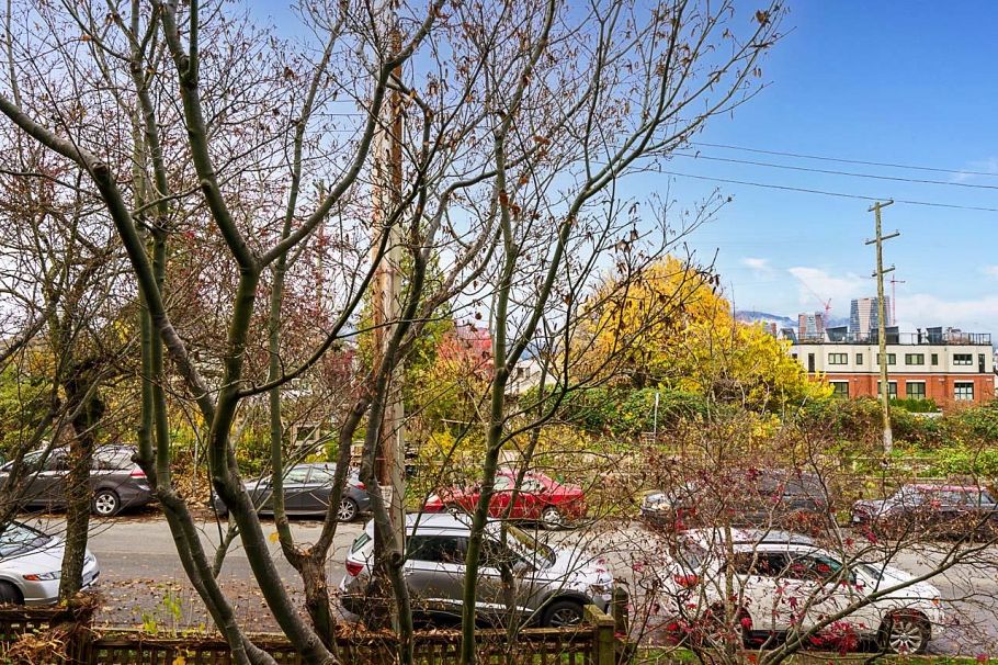 218 1990 W 6th Avenue Vancouver, BC - 24