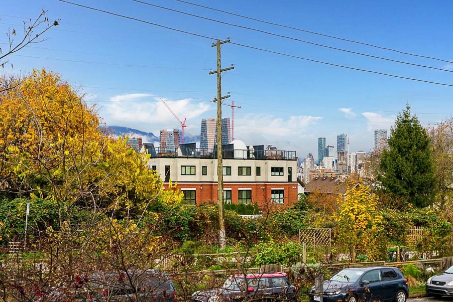 218 1990 W 6th Avenue Vancouver, BC - 23