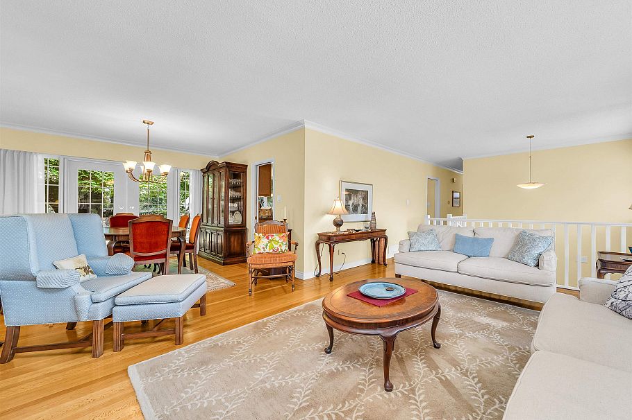 1202 Bracknell Crescent North Vancouver, BC - 4