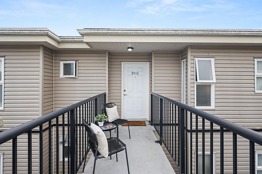 PH6 2265 E Hastings Street Vancouver, BC - 4