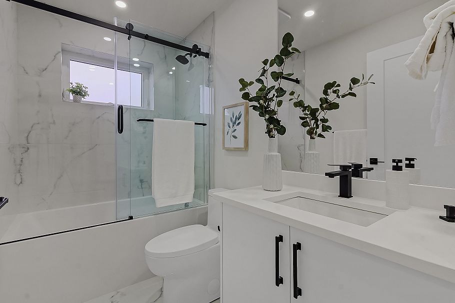 1 585 E 60th Avenue Vancouver, BC - 17