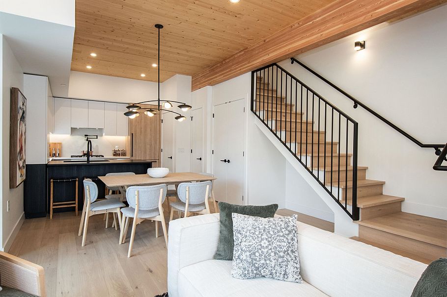 4150 Columbia Street Vancouver, BC - 9