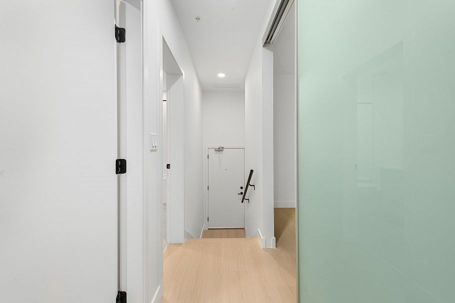 117 422 E 3rd Street North Vancouver, BC - 5