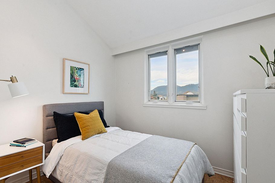 202 1633 Yew Street Vancouver, BC - 23