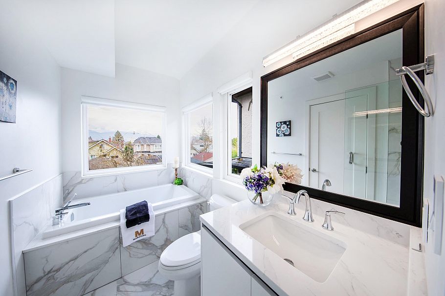 3727 W 22nd Avenue Vancouver, BC - 24