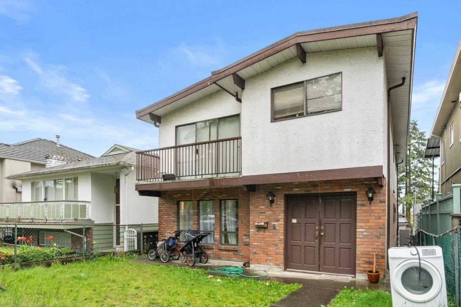 886 E 56th Avenue Vancouver, BC - 1