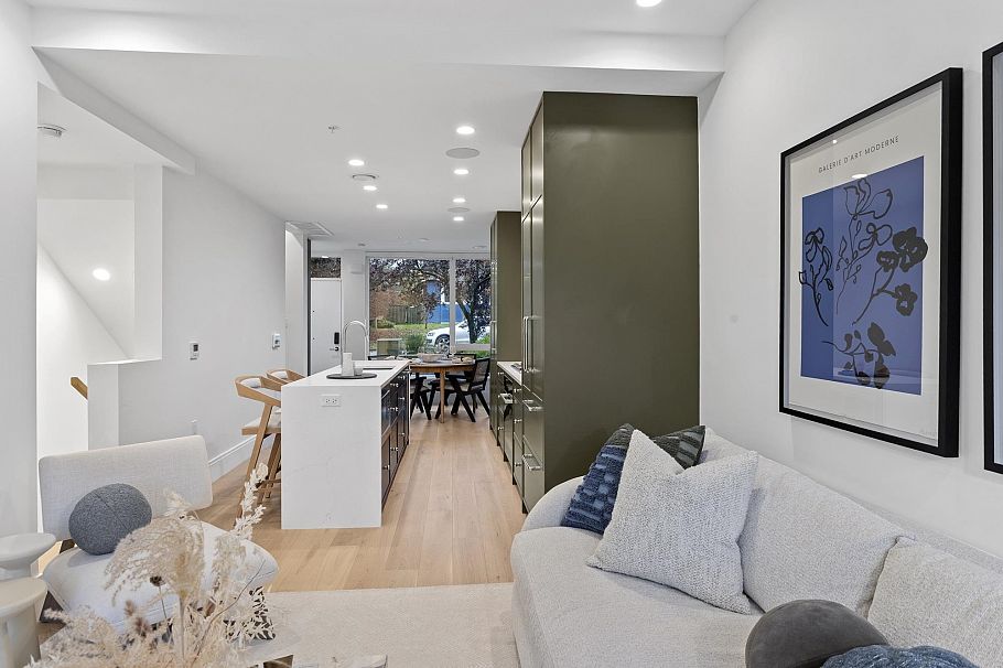 553 W 26th Avenue Vancouver, BC - 8