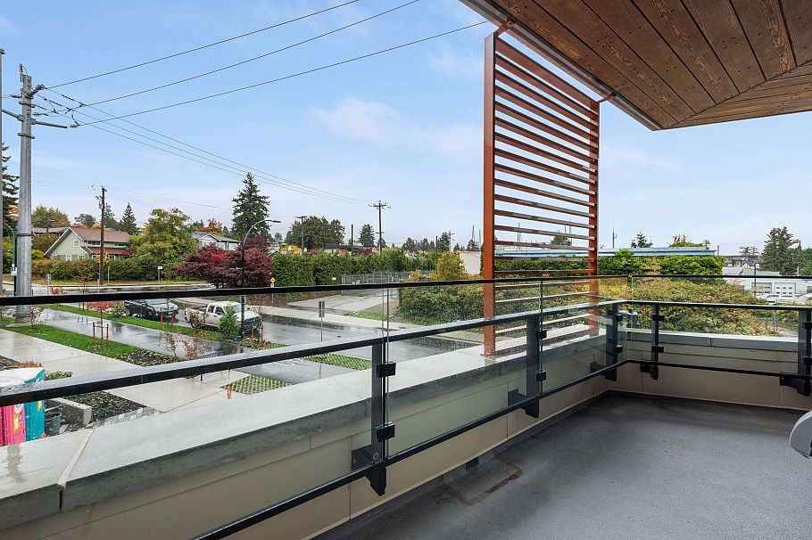 361 422 E 3rd Street North Vancouver, BC - 24