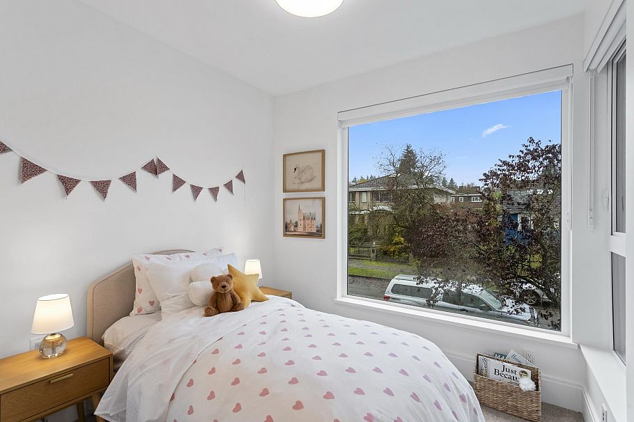 553 W 26th Avenue Vancouver, BC - 15