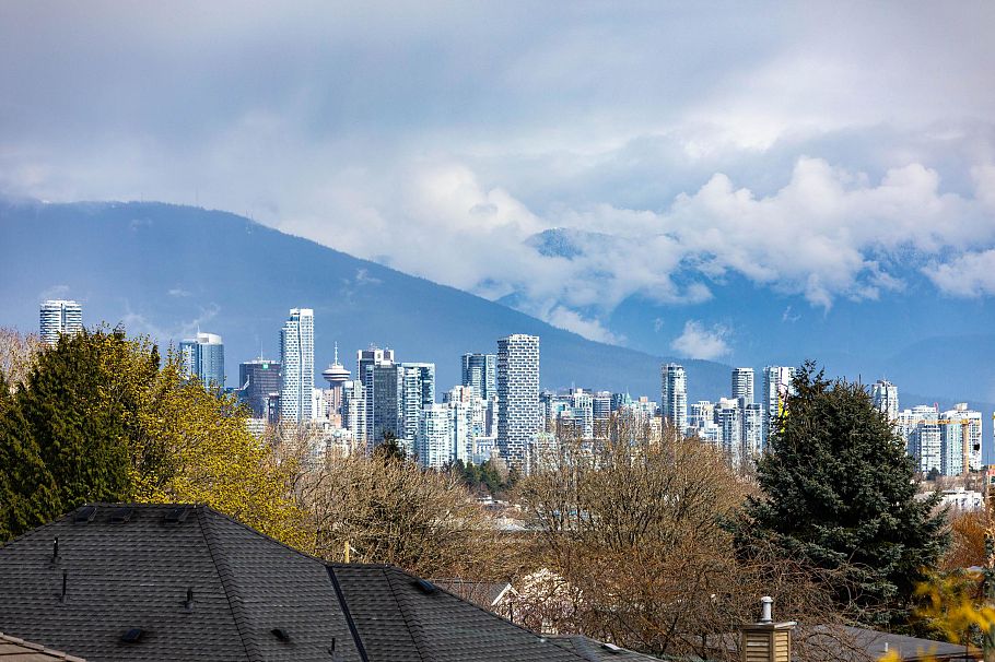 3727 W 22nd Avenue Vancouver, BC - 22