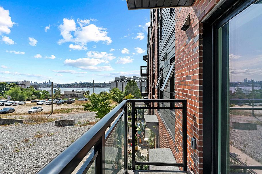 161 565 E 2nd Street North Vancouver, BC - 33