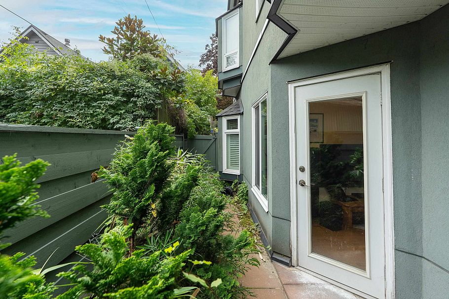 109 1925 W 2nd Avenue Vancouver, BC - 15