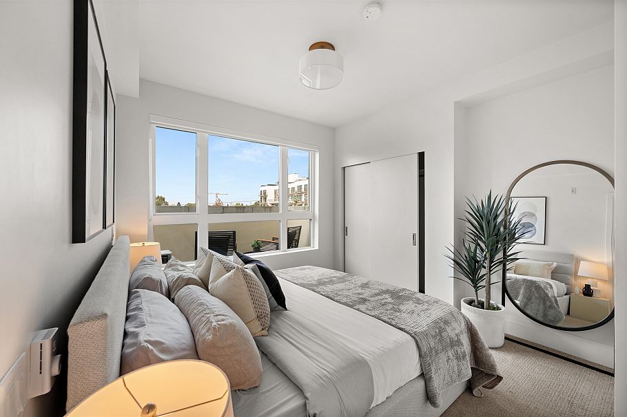 406 2550 Garden Drive Vancouver, BC - 9