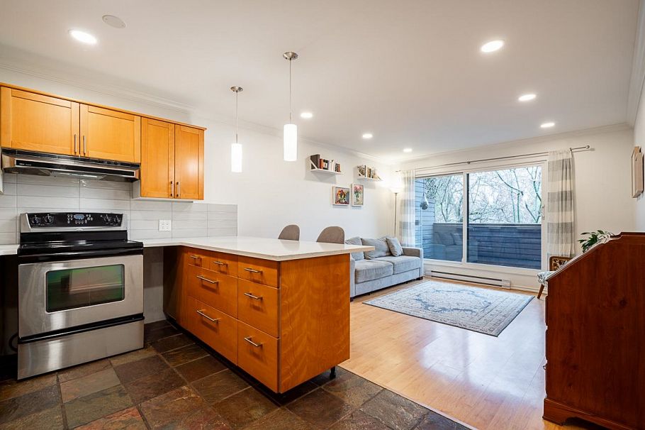 218 1990 W 6th Avenue Vancouver, BC - 5