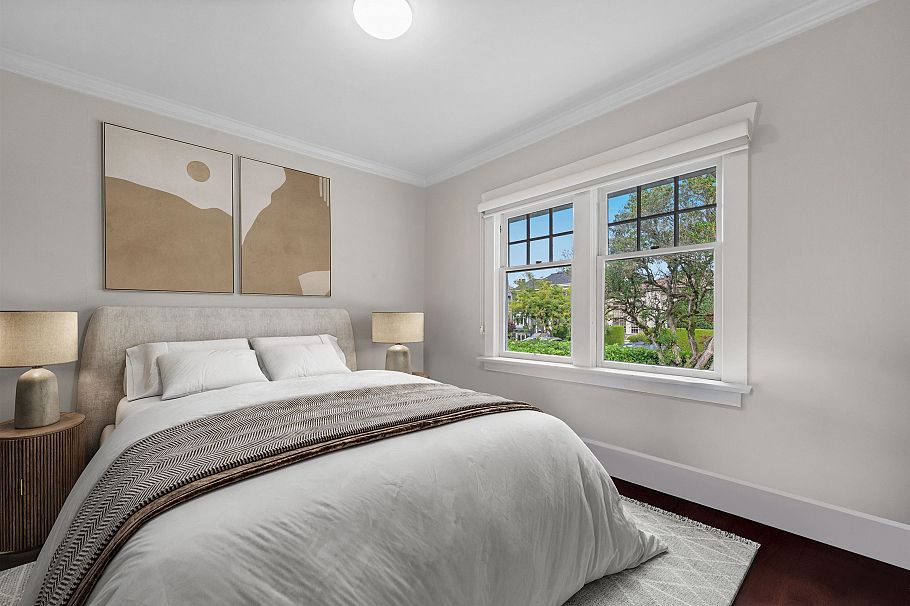 2138 W 21st Avenue Vancouver, BC - 21