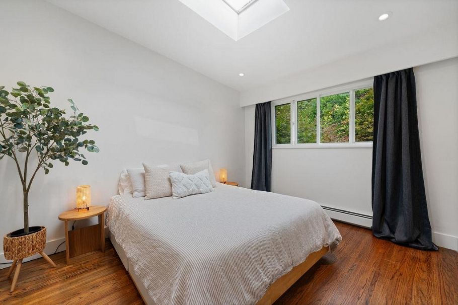 727 Crystal Court North Vancouver, BC - 15