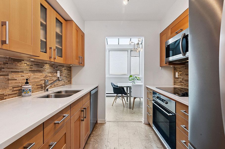 202 1633 Yew Street Vancouver, BC - 6