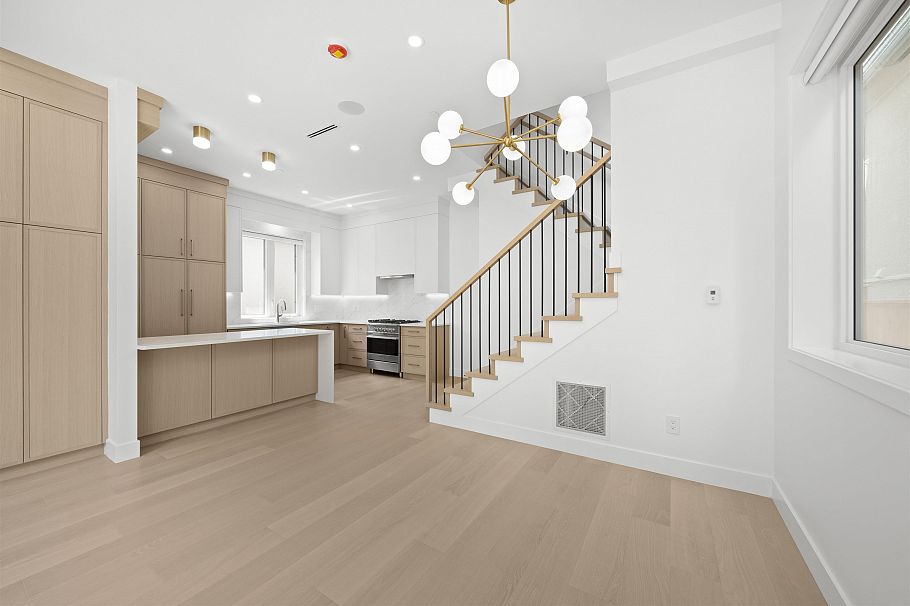 1 6461 E Prince Edward Street Vancouver, BC - 6