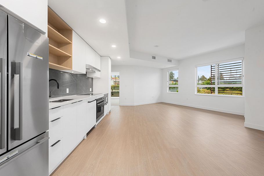 361 422 E 3rd Street North Vancouver, BC - 6