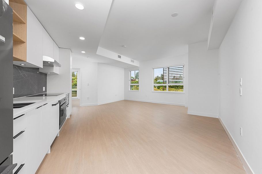 361 422 E 3rd Street North Vancouver, BC - 12