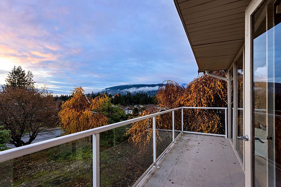 4150 Canterbury Crescent North Vancouver, BC - 38