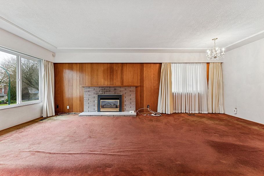 1521 E 64th Avenue Vancouver, BC - 5