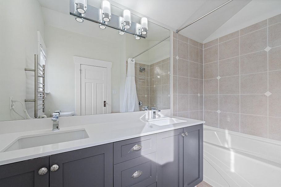 2138 W 21st Avenue Vancouver, BC - 27