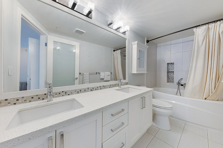 213 365 E 1st Street North Vancouver, BC - 13