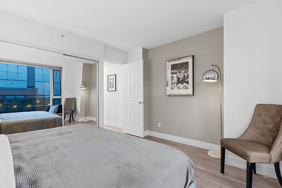 312 555 Abbott Street Street Vancouver, BC - 12