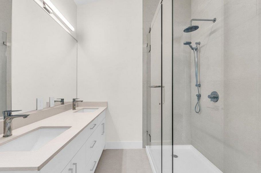 2 4257 Knight Street Vancouver, BC - 25