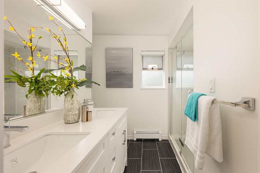 3330 W 21st Avenue Vancouver, BC - 22