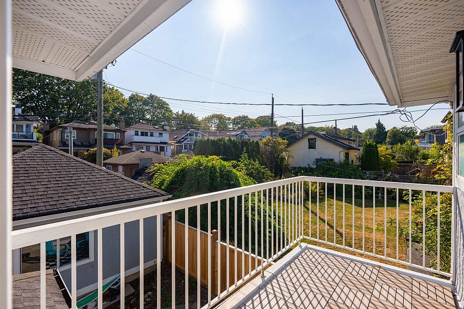 3330 W 21st Avenue Vancouver, BC - 19