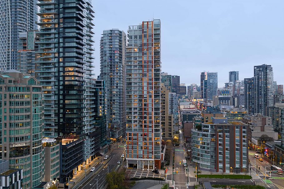 2701 1351 Continental Street Vancouver, BC - 26