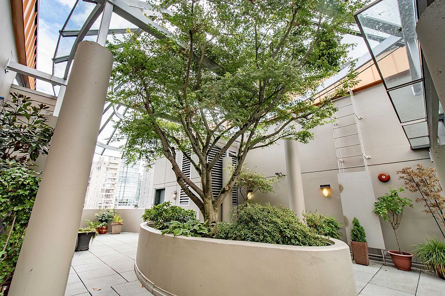 PH4 1688 Robson Street Vancouver, BC - 5