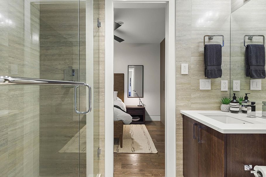 1995 Whyte Avenue Vancouver, BC - 12