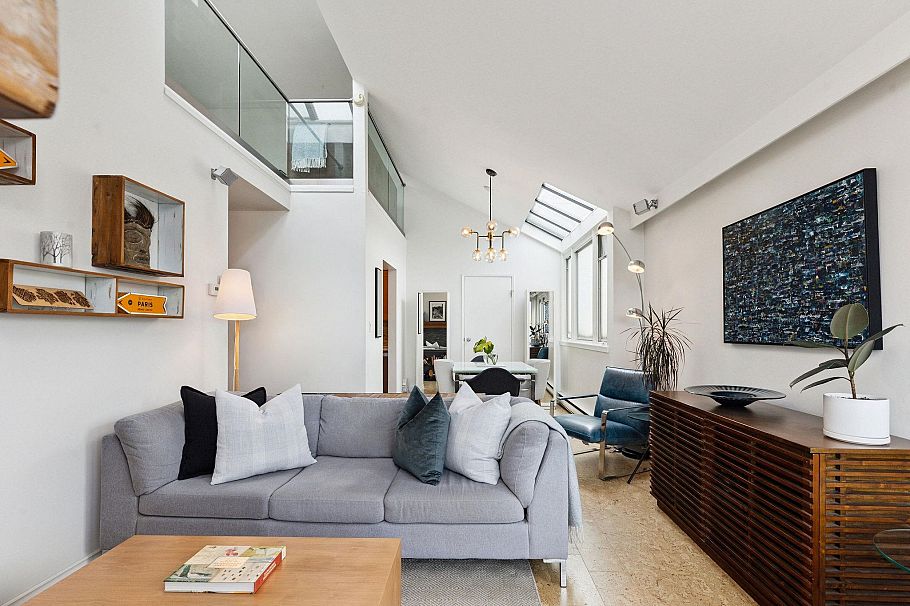 202 1633 Yew Street Vancouver, BC - 17