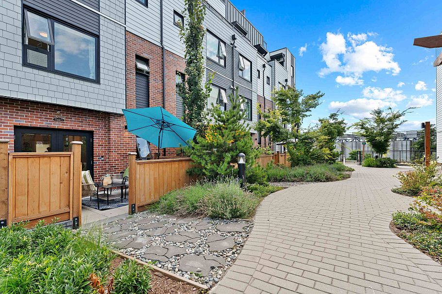 161 565 E 2nd Street North Vancouver, BC - 24